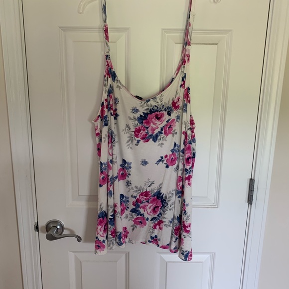 💓🌷Torrid Spaghetti Strap Floral Tank - Picture 4 of 4